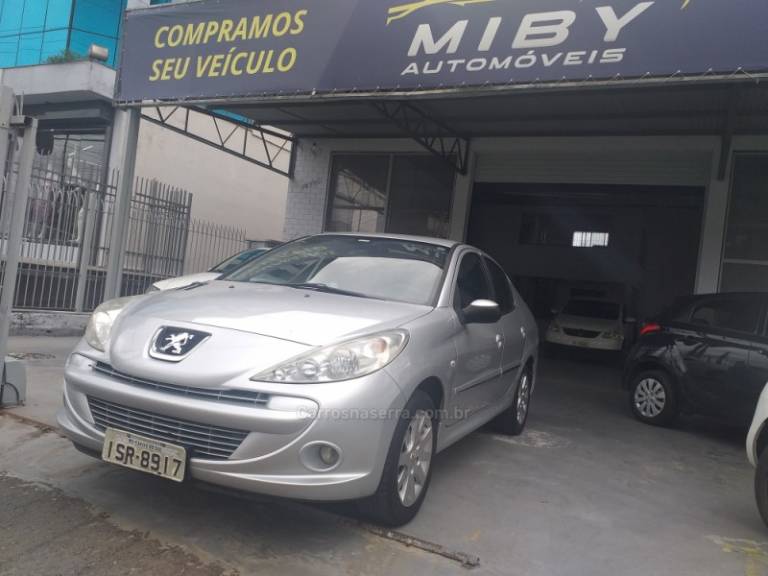 PEUGEOT - 207 - 2012/2012 - Prata - R$ 24.900,00