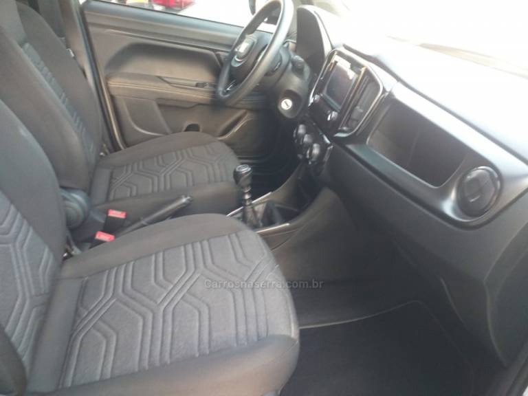 FIAT - STRADA - 2024/2024 - Prata - R$ 119.900,00