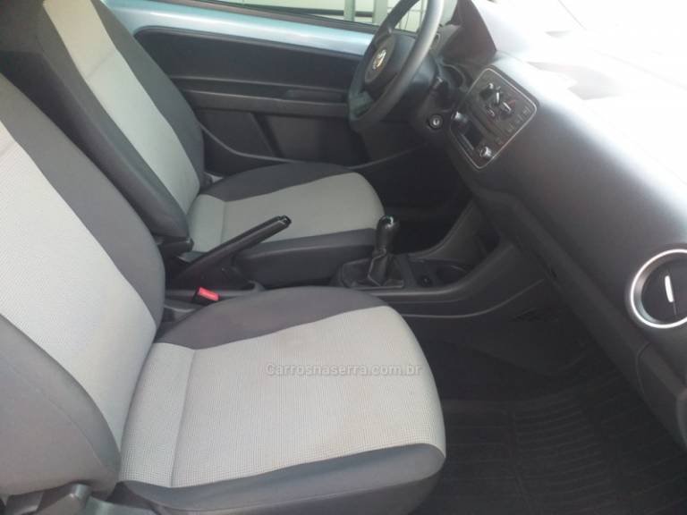 VOLKSWAGEN - UP - 2016/2016 - Prata - R$ 41.800,00