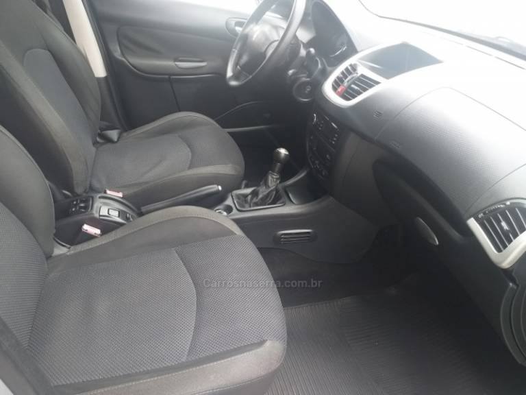 PEUGEOT - 207 - 2012/2012 - Prata - R$ 24.900,00