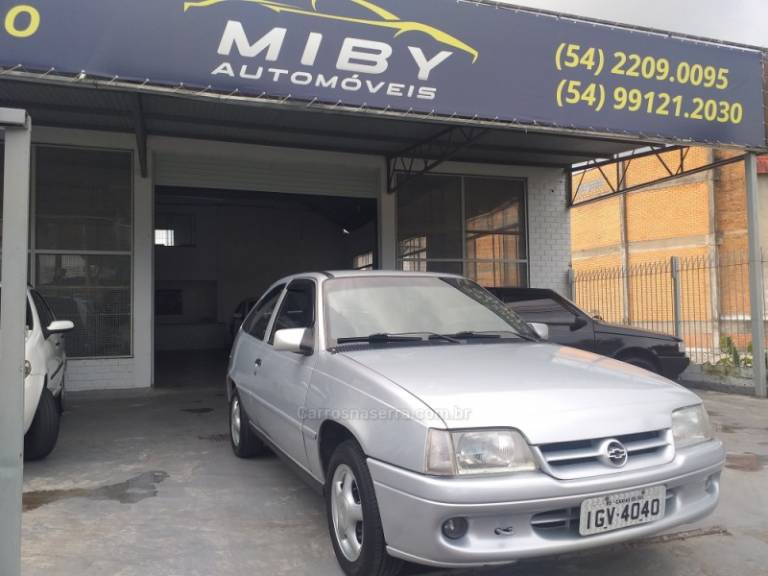 CHEVROLET - KADETT - 1998/1998 - Prata - R$ 21.900,00