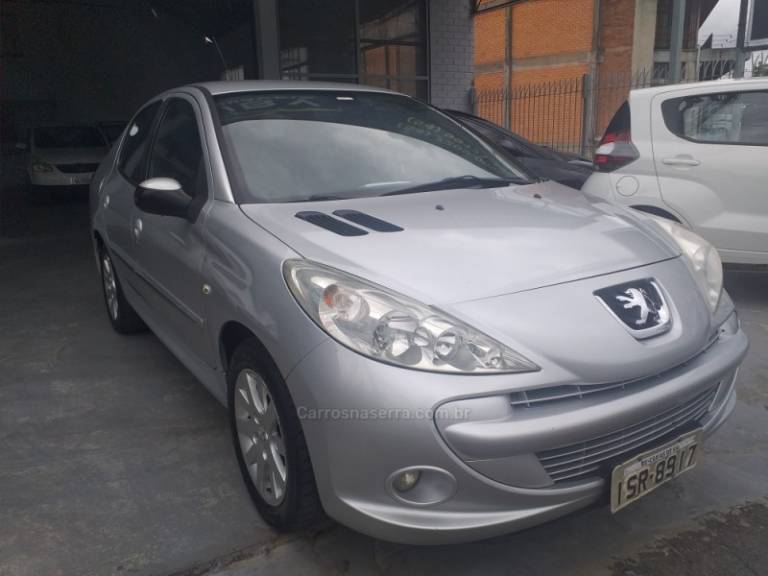 PEUGEOT - 207 - 2012/2012 - Prata - R$ 24.900,00
