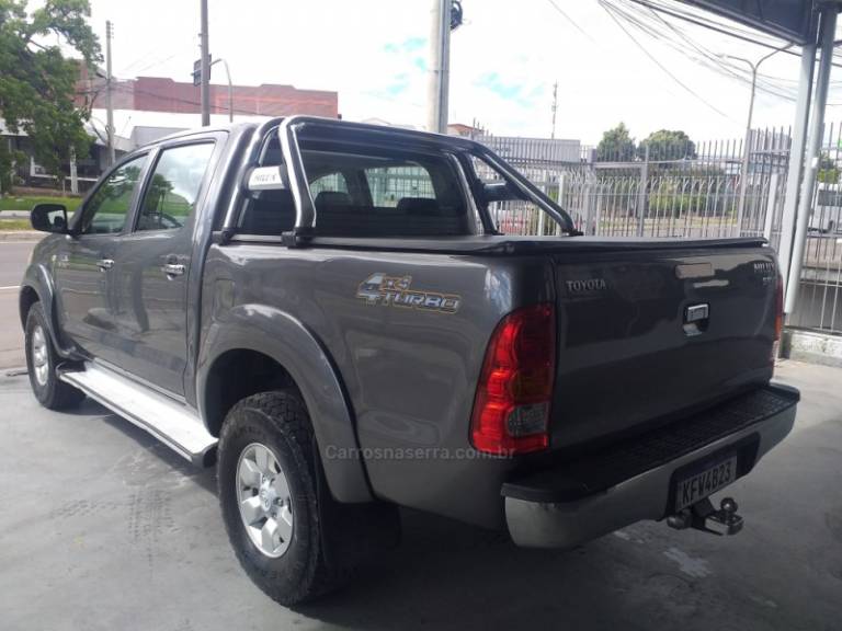 TOYOTA - HILUX - 2008/2008 - Cinza - R$ 109.900,00