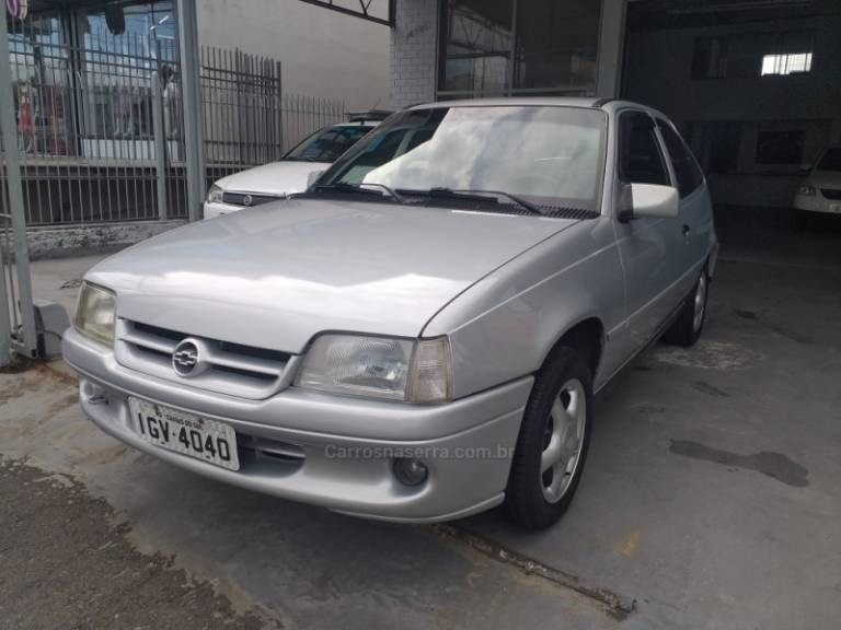 CHEVROLET - KADETT - 1998/1998 - Prata - R$ 21.900,00