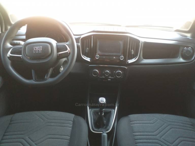 FIAT - STRADA - 2024/2024 - Prata - R$ 119.900,00