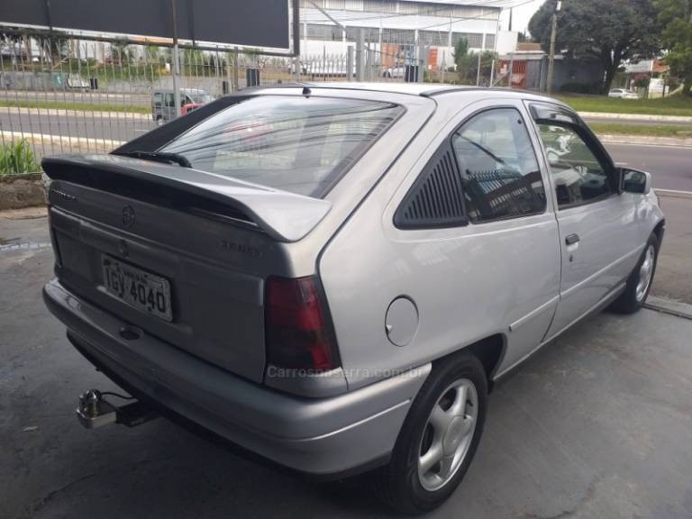 CHEVROLET - KADETT - 1998/1998 - Prata - R$ 21.900,00
