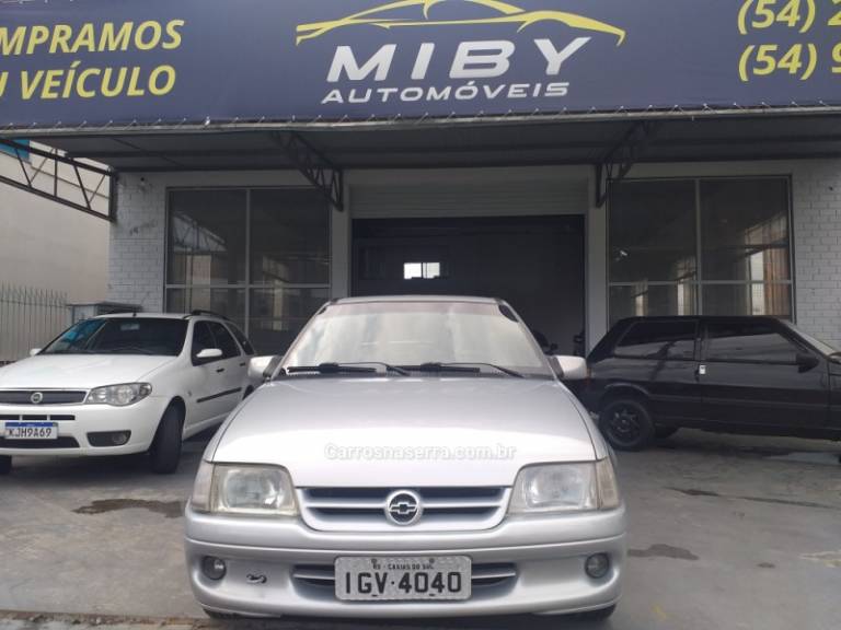 CHEVROLET - KADETT - 1998/1998 - Prata - R$ 21.900,00