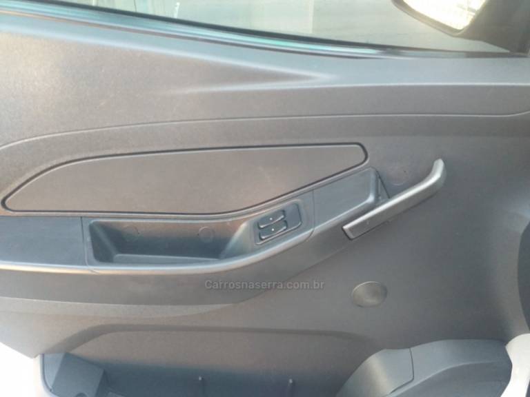 CHEVROLET - MONTANA - 2013/2013 - Branca - R$ 37.900,00