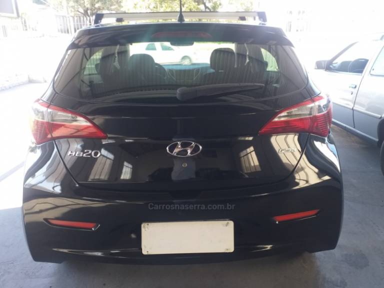 HYUNDAI - HB20 - 2013/2013 - Preta - R$ 41.900,00