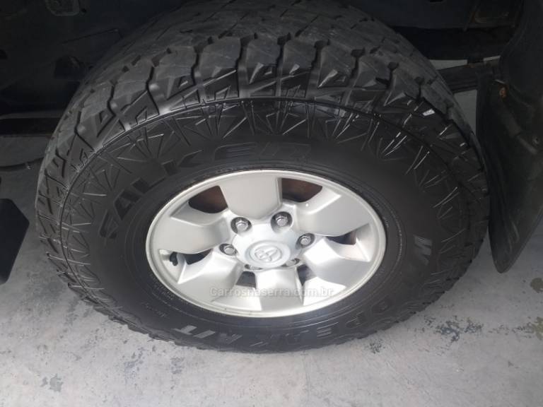 TOYOTA - HILUX - 2008/2008 - Cinza - R$ 109.900,00
