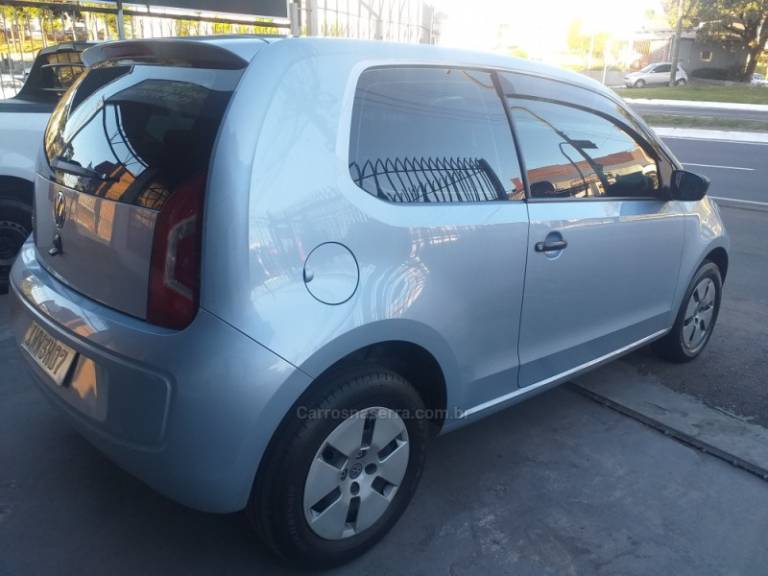 VOLKSWAGEN - UP - 2016/2016 - Prata - R$ 41.800,00